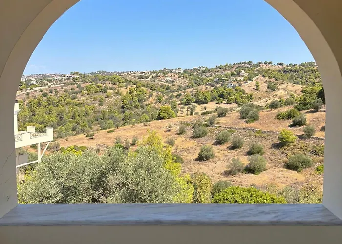 The Lookout By Goutos Luxury Living * Rozaiika